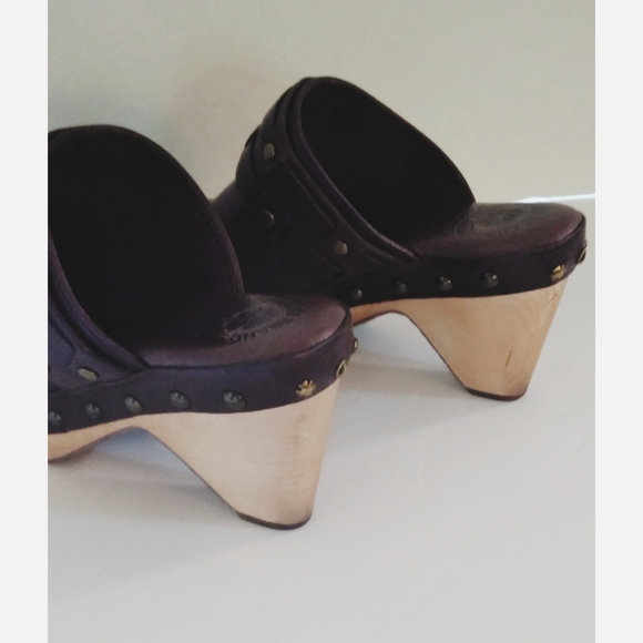 Lucky Brand Mali Clogs Mules Studded Leather EUC - Picture 5 of 5